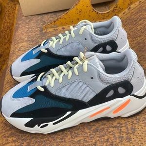 Yeezy Boost 700 Wave Runner